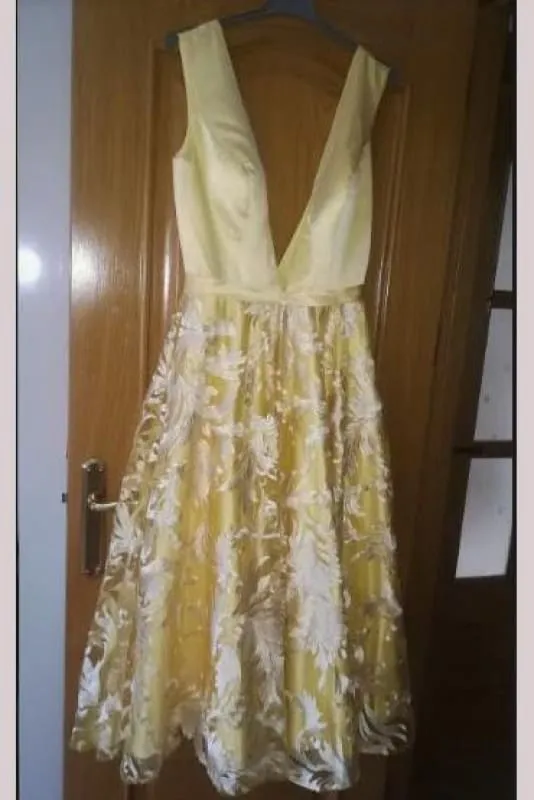 A-line Deep Neck Sleeveless Tea-Length Prom with V Back Lace Homecoming Dress