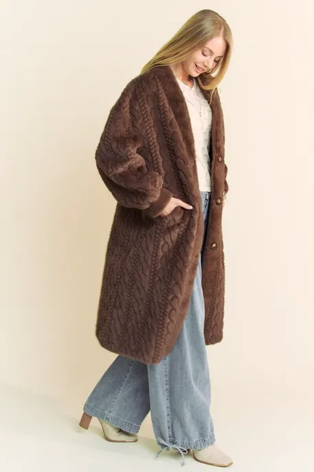 Luxurious Fuzzy Fur Rib Pattern Coat