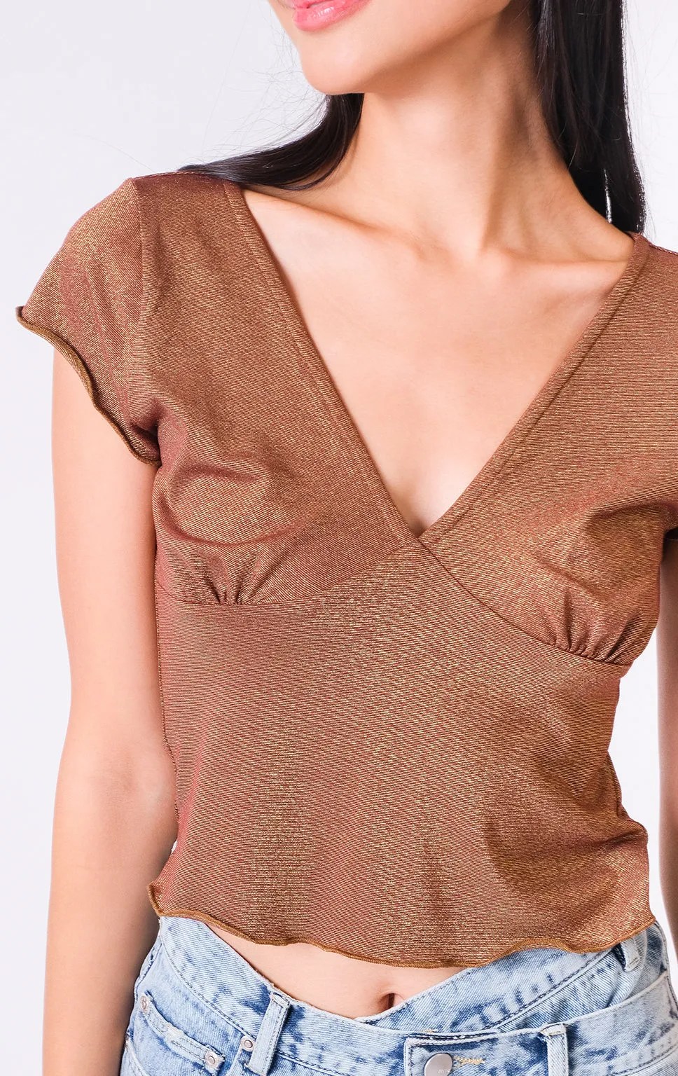 SPARKLY V-NECK TOP